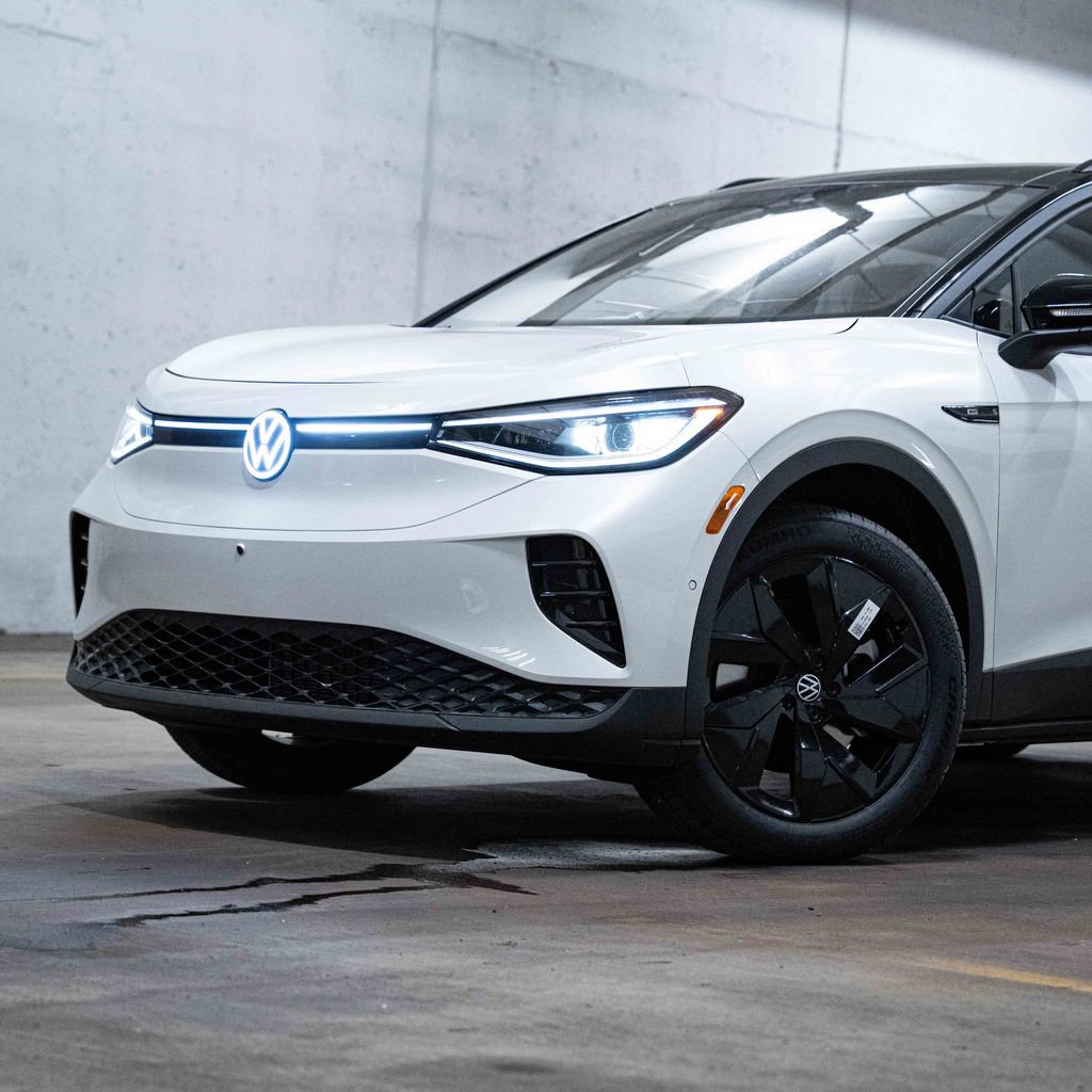 New 2026 Volkswagen ID.4 Pro S Plus AWD/4WD image 2