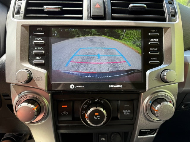 Used 2020 Toyota 4Runner SR5 AWD/4WD image 21
