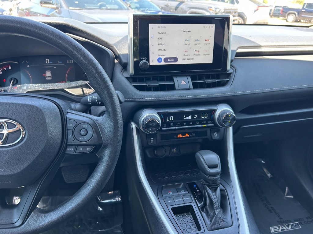 Certified 2025 Toyota RAV4 XLE w/ Convenience Package FWD image 18