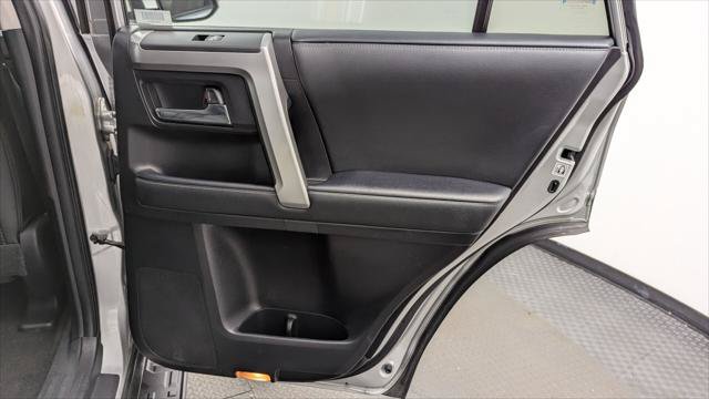 Used 2020 Toyota 4Runner SR5 Premium AWD/4WD image 19