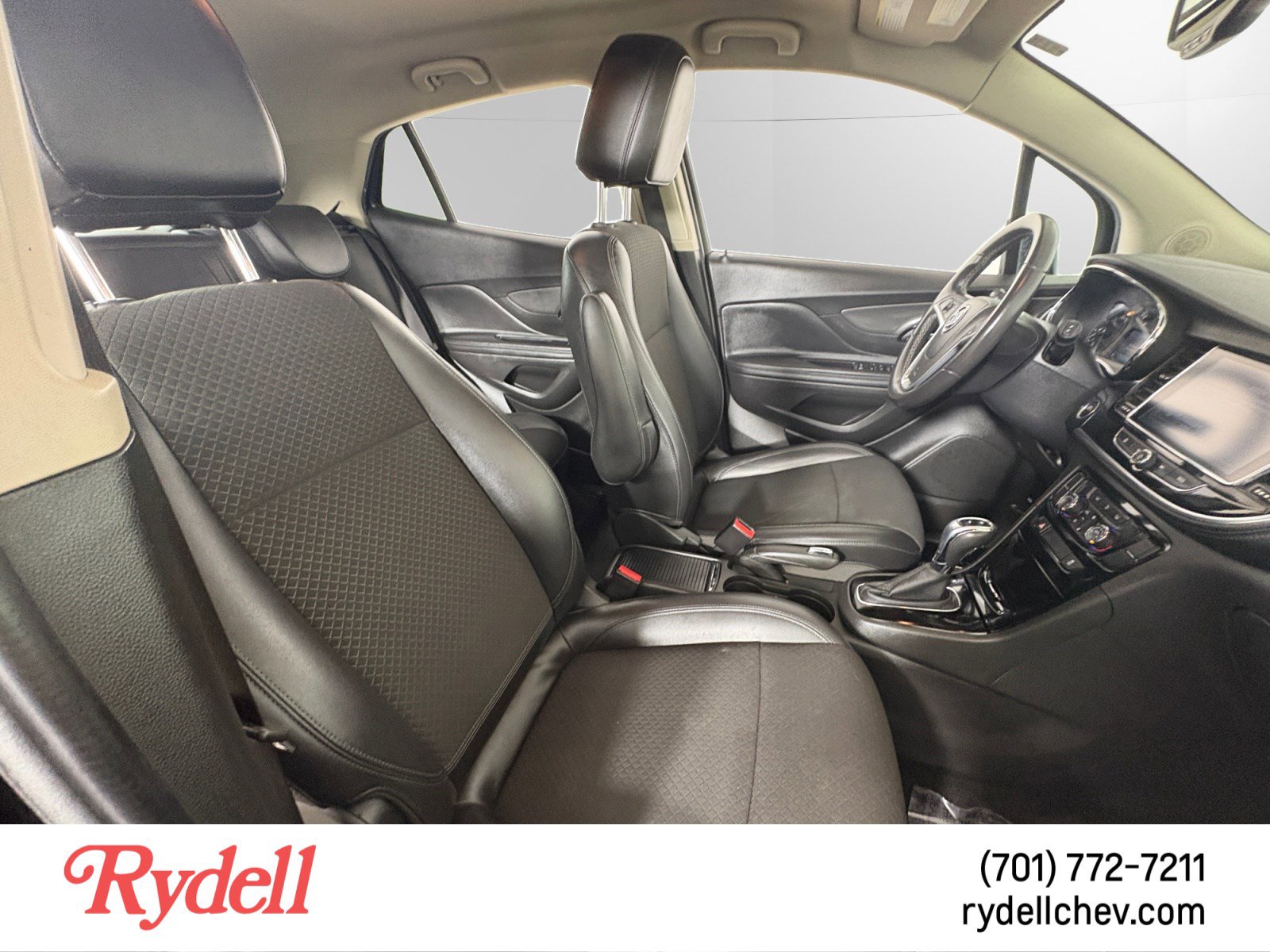 Used 2018 Buick Encore Preferred image 16