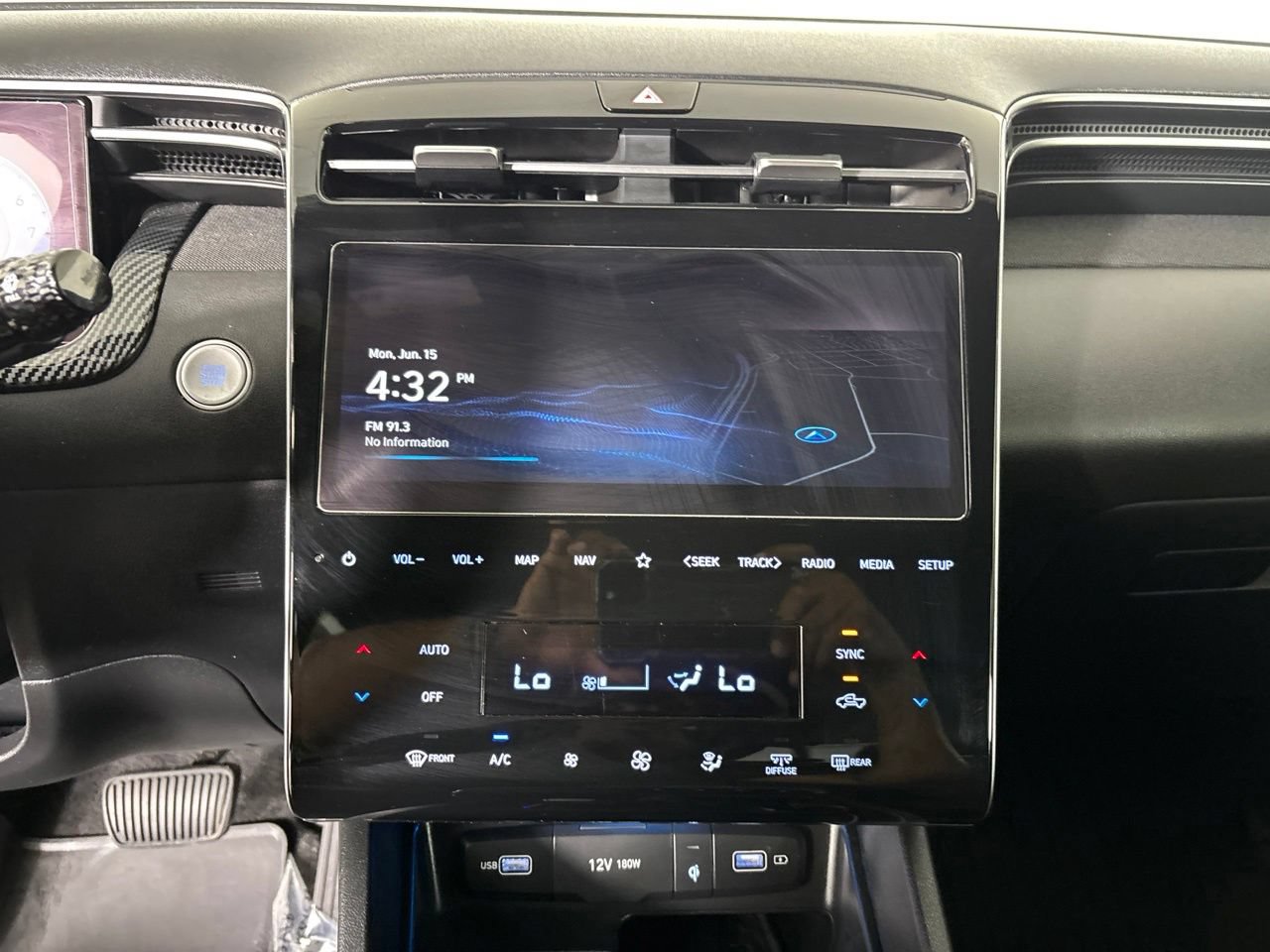 Used 2022 Hyundai Santa Cruz Limited AWD/4WD image 17