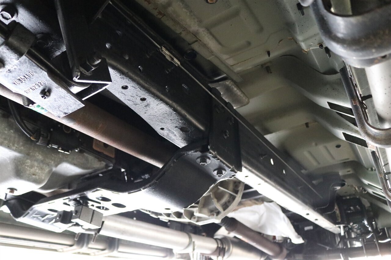 Used 2001 Ford Excursion Limited image 26