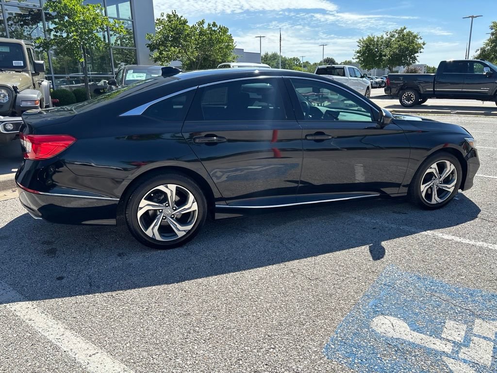 Used 2018 Honda Accord EX image 27