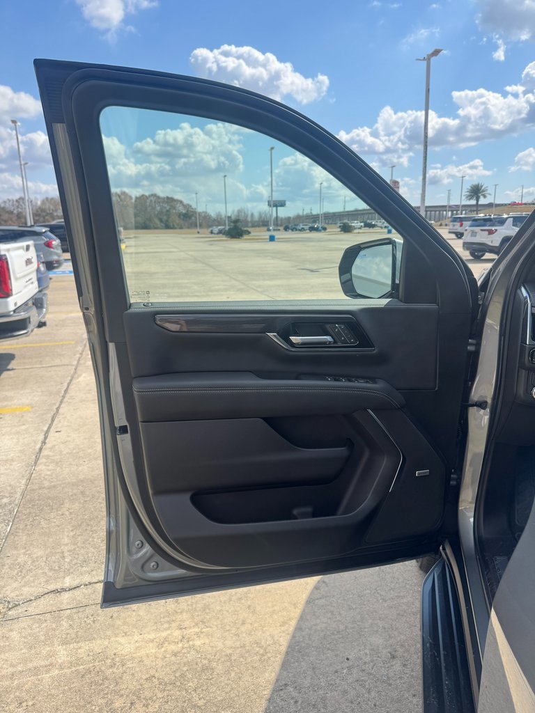 New 2026 GMC Yukon XL Elevation w/ Elevation Premium Package image 9