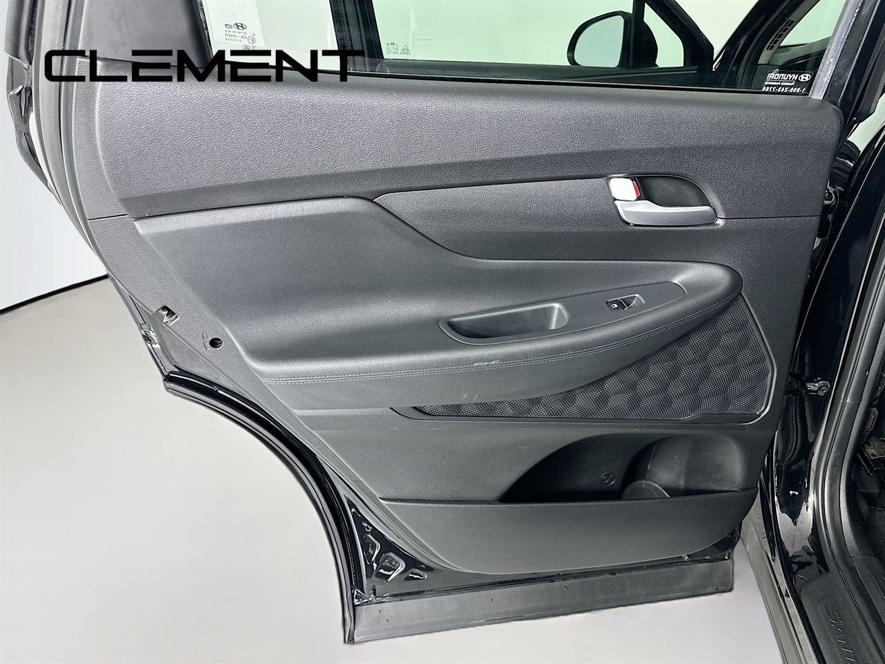 Used 2022 Hyundai Santa Fe SE FWD image 29