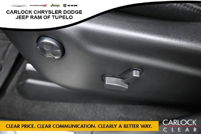 Used 2022 Dodge Durango R/T w/ Blacktop Package AWD/4WD image 14
