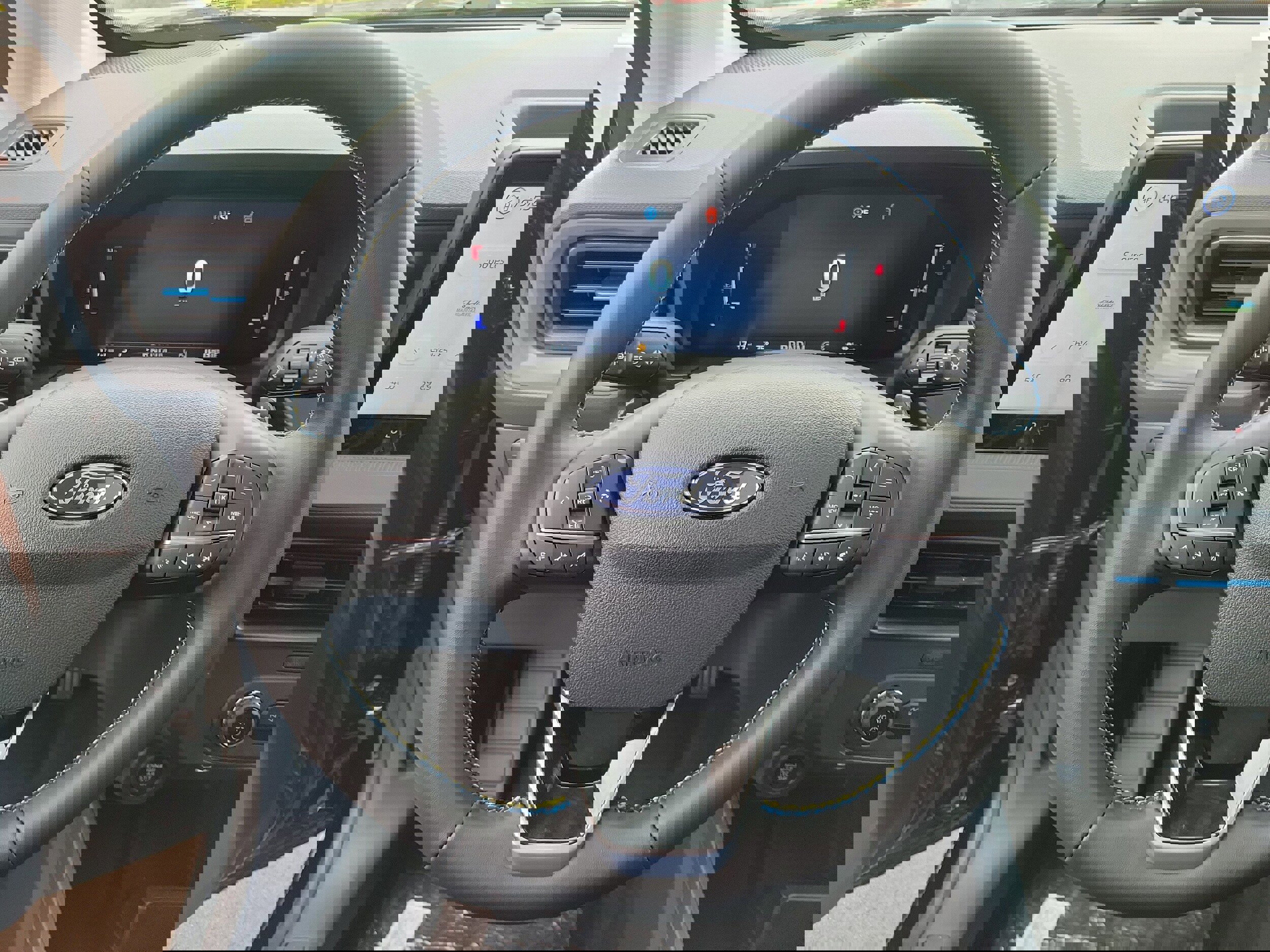 New 2025 Ford Maverick Lobo image 46