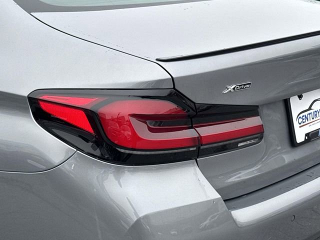 Used 2023 BMW 530i xDrive w/ Executive Package image 9