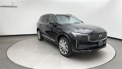 Certified 2025 Volvo XC90 B5 Plus w/ Protection Package Premier image 8