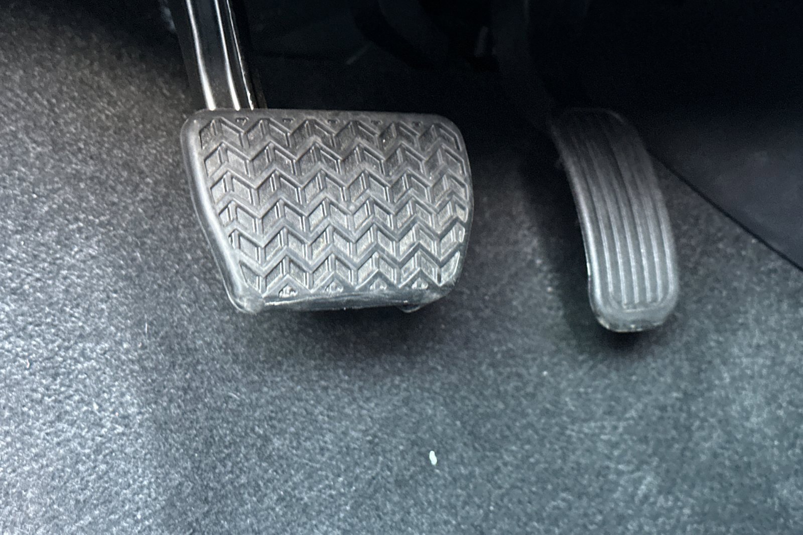 Used 2025 Toyota Corolla LE image 42