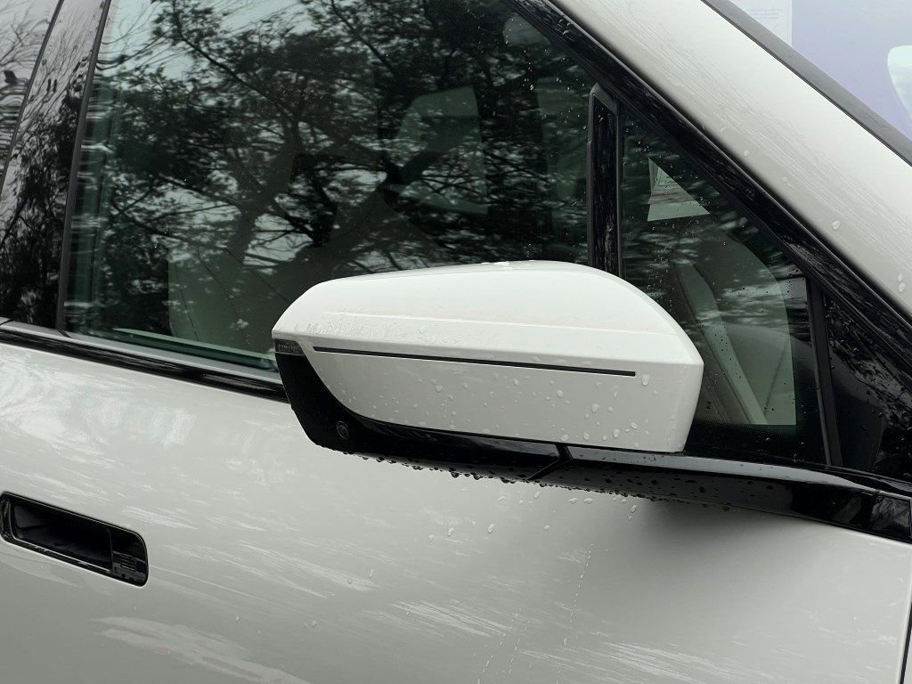 Used 2022 BMW iX xDrive50 w/ Convenience Package image 10