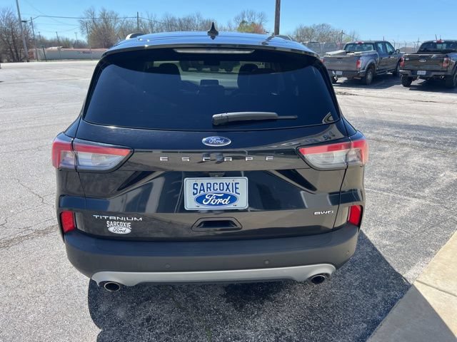 Used 2022 Ford Escape Titanium AWD/4WD image 6
