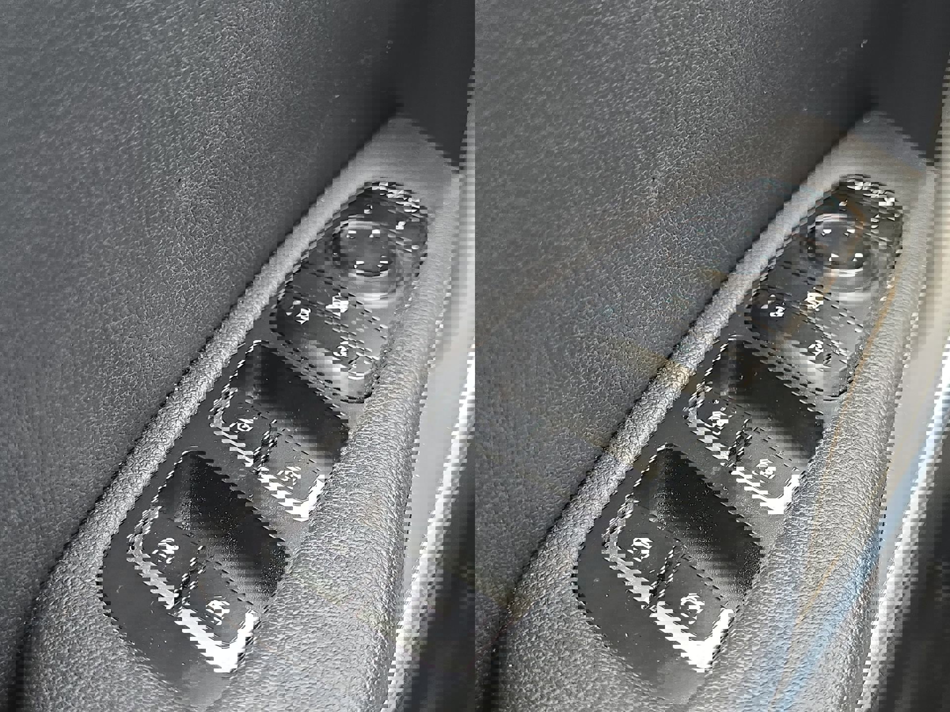 Used 2022 Kia Stinger GT-Line w/ Sun & Sound Package image 13