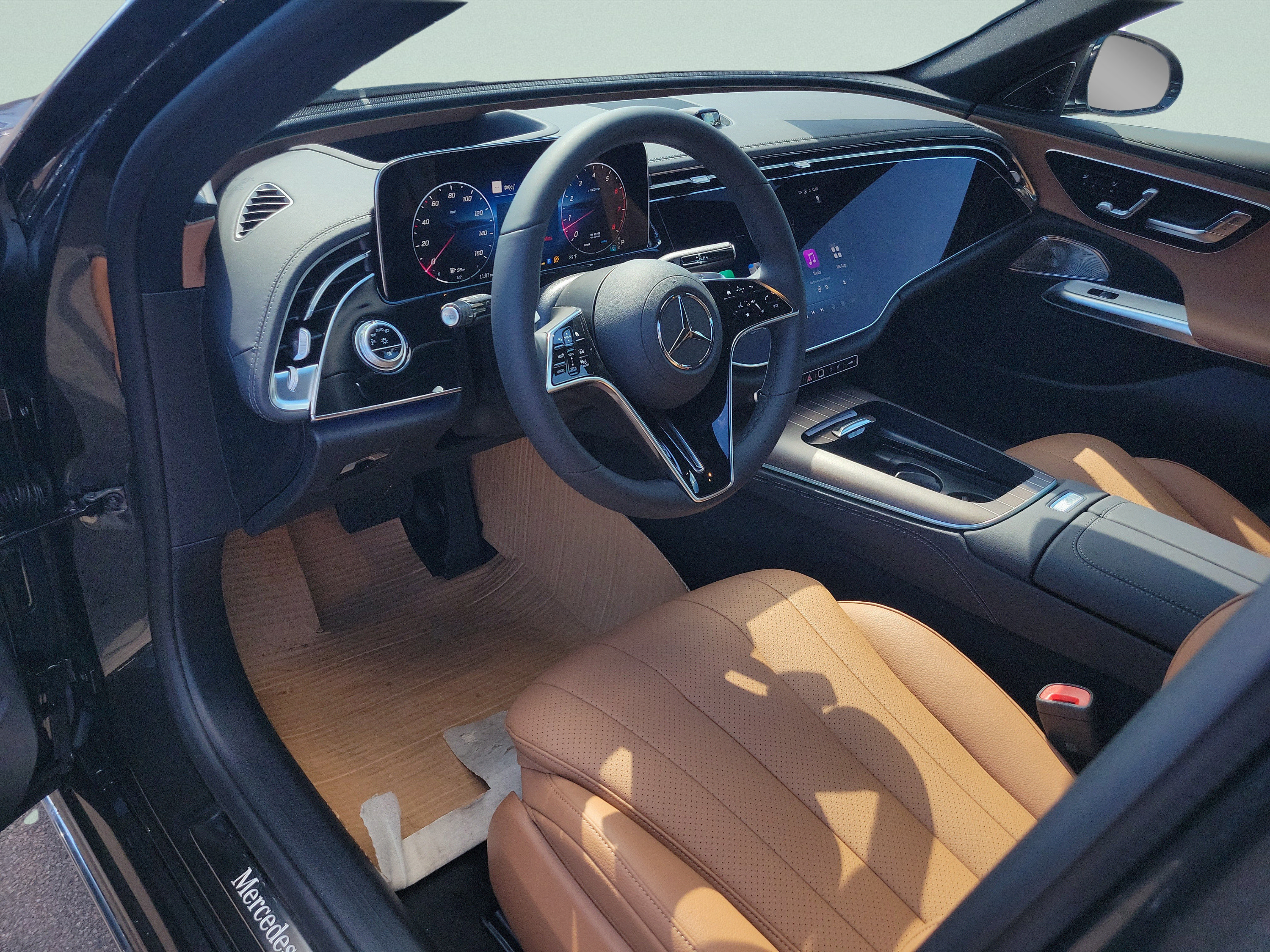 New 2027 Mercedes-Benz E 450 4MATIC Sedan image 19
