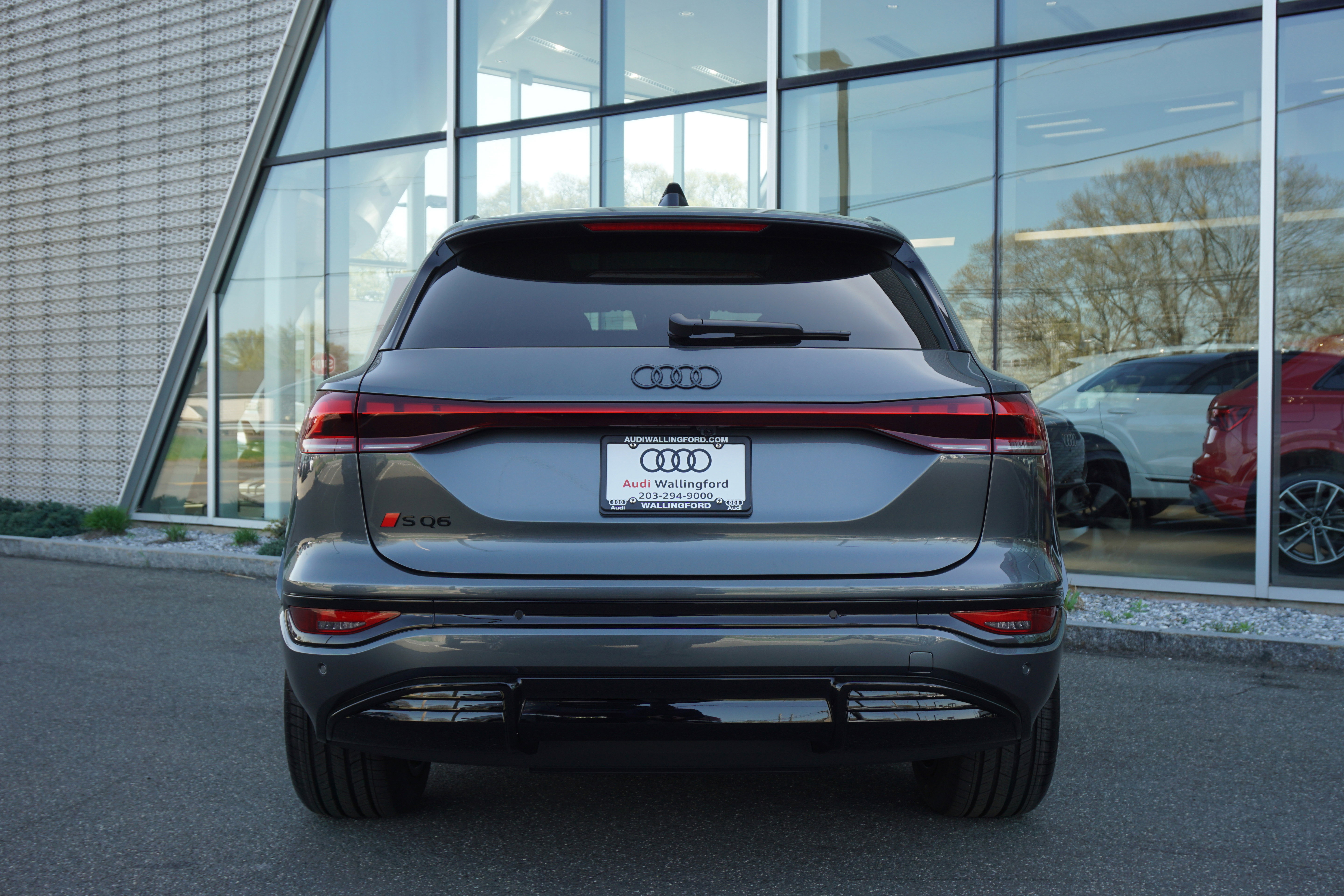 New 2025 Audi SQ6 e-tron Premium Plus image 7