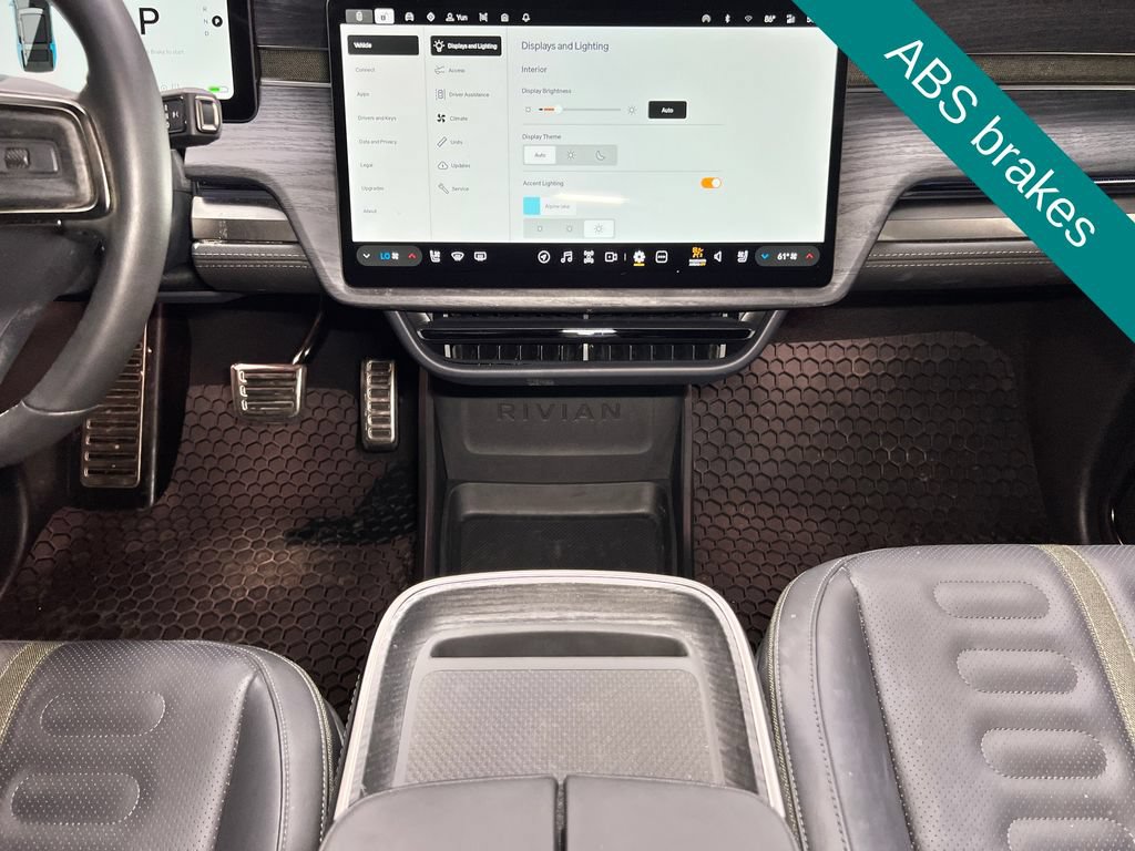 Used 2024 Rivian R1S Adventure AWD/4WD image 10