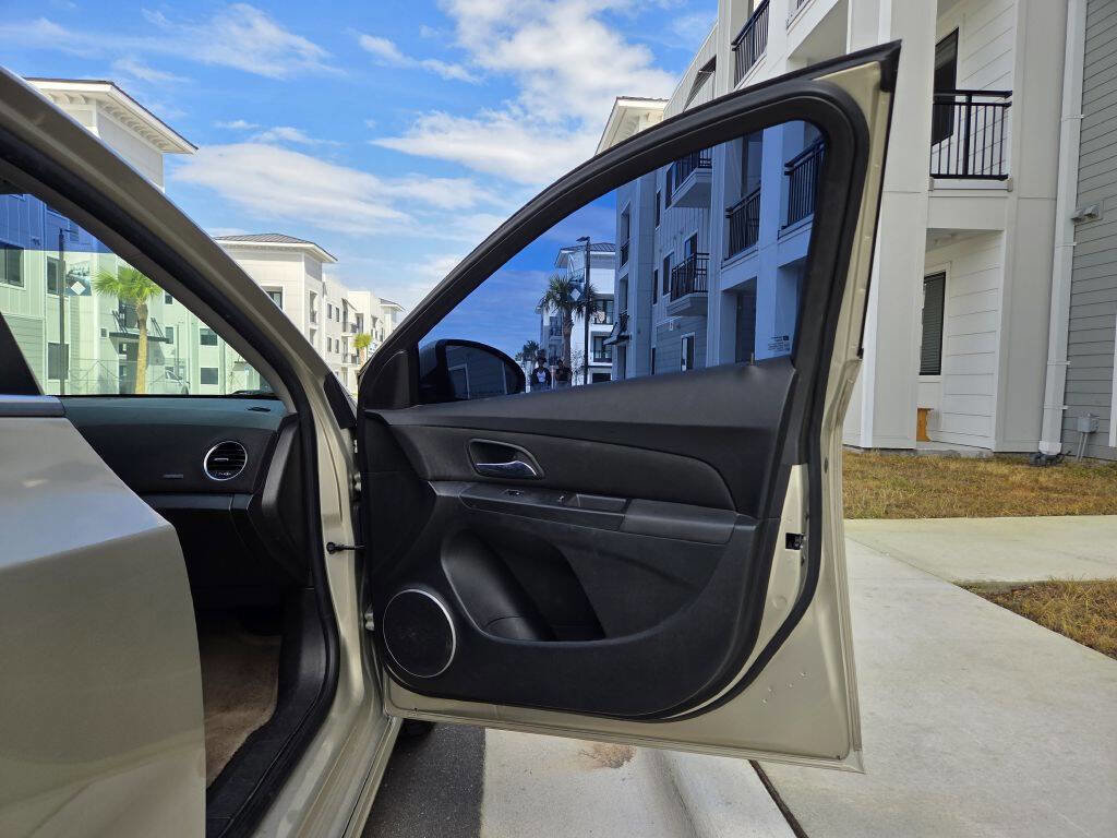 Used 2015 Chevrolet Cruze LTZ w/ Sun, Sound and Sport Package image 43