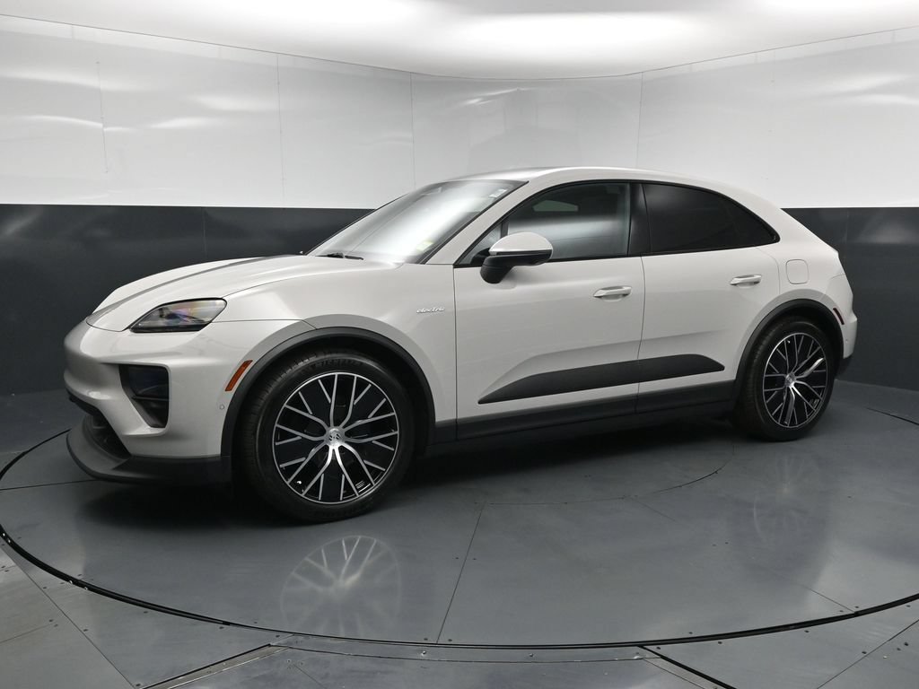 New 2026 Porsche Macan 4 Electric AWD/4WD image 1