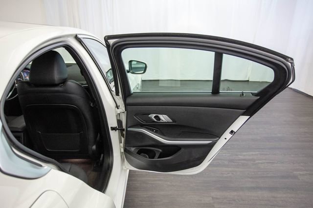 Used 2020 BMW 330i xDrive Sedan w/ Convenience Package image 23