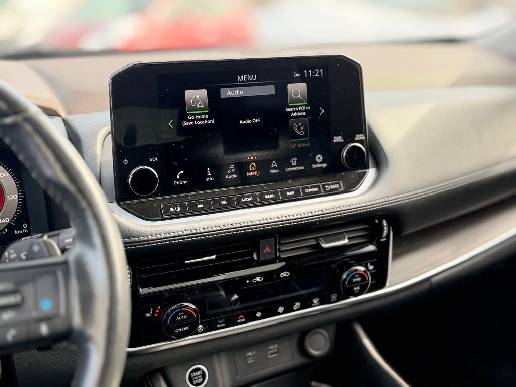 Used 2023 Nissan Rogue Platinum w/ Platinum Premium Package image 18