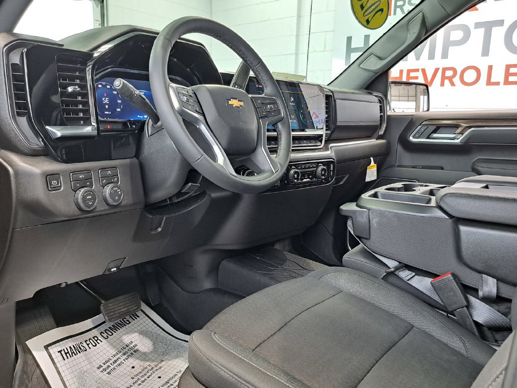 Used 2026 Chevrolet Silverado 1500 LT w/ Protection Package AWD/4WD image 8