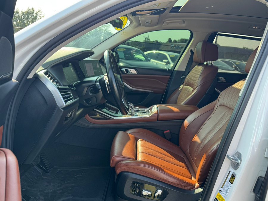 Used 2019 BMW X7 xDrive40i w/ Premium Package AWD/4WD image 22
