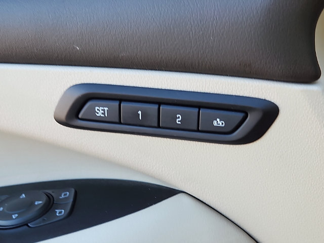 Certified 2017 Buick LaCrosse Premium w/ Driver Confidence Package #2 FWD image 27
