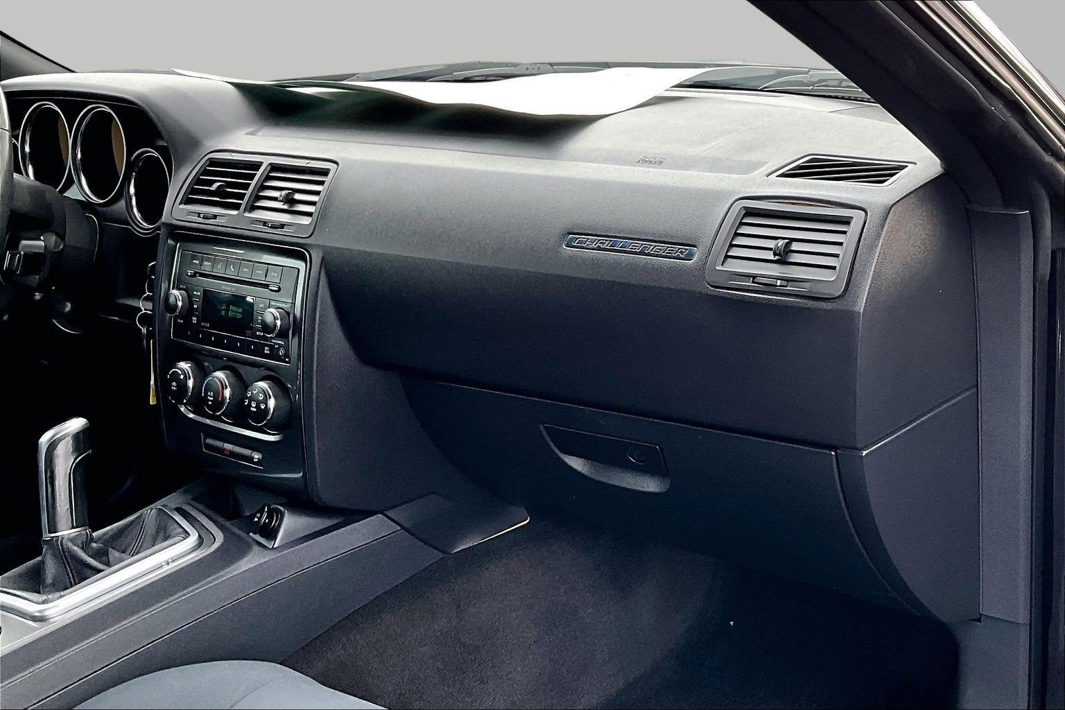 Used 2010 Dodge Challenger R/T RWD image 15