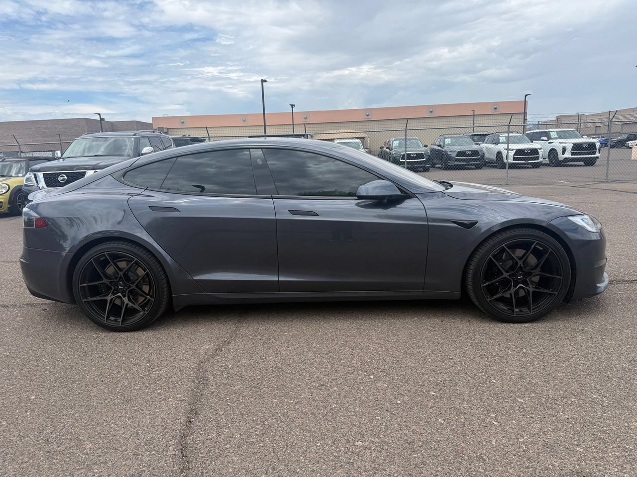 Used 2022 Tesla Model S Plaid AWD/4WD image 4