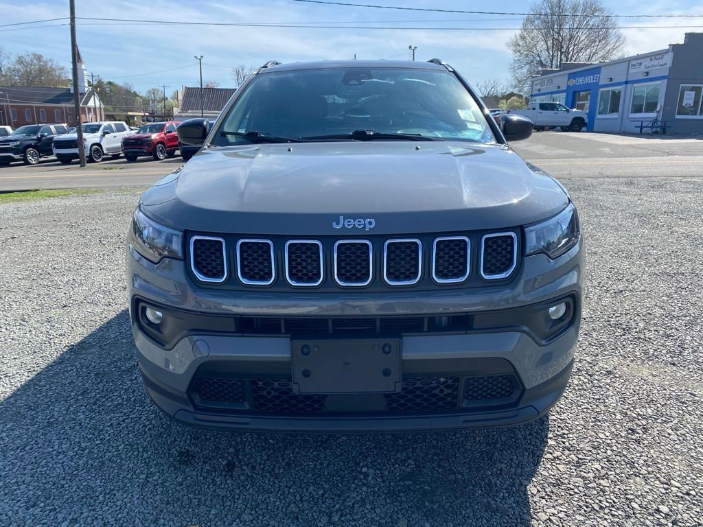Used 2024 Jeep Compass Latitude image 8