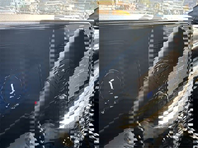 New 2026 Ford F350 Platinum w/ FX4 Off-Road Package image 20