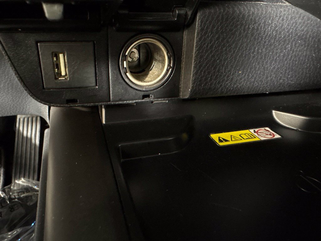 Used 2023 Toyota Camry XSE FWD image 36