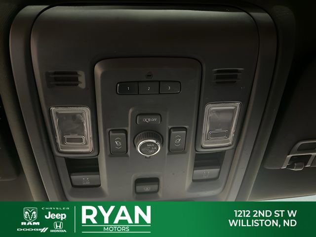 Used 2021 GMC Yukon XL Denali image 43