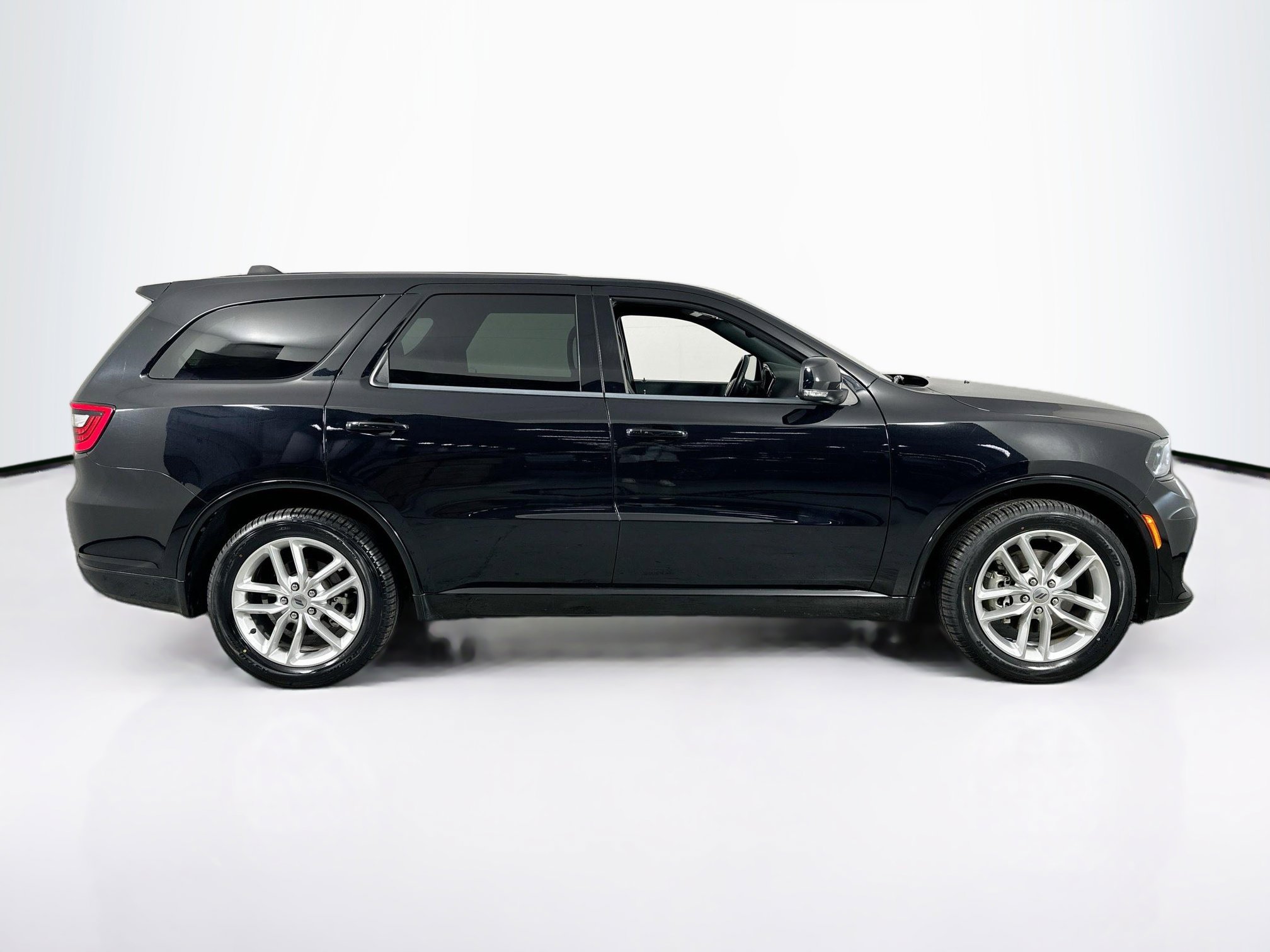 Used 2022 Dodge Durango GT image 4