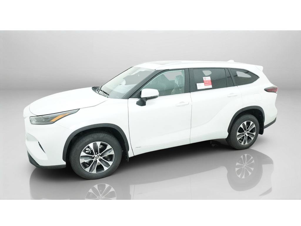 New 2026 Toyota Highlander XLE AWD/4WD image 2