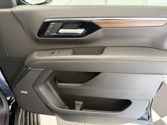 New 2026 Chevrolet Tahoe High Country AWD/4WD image 26