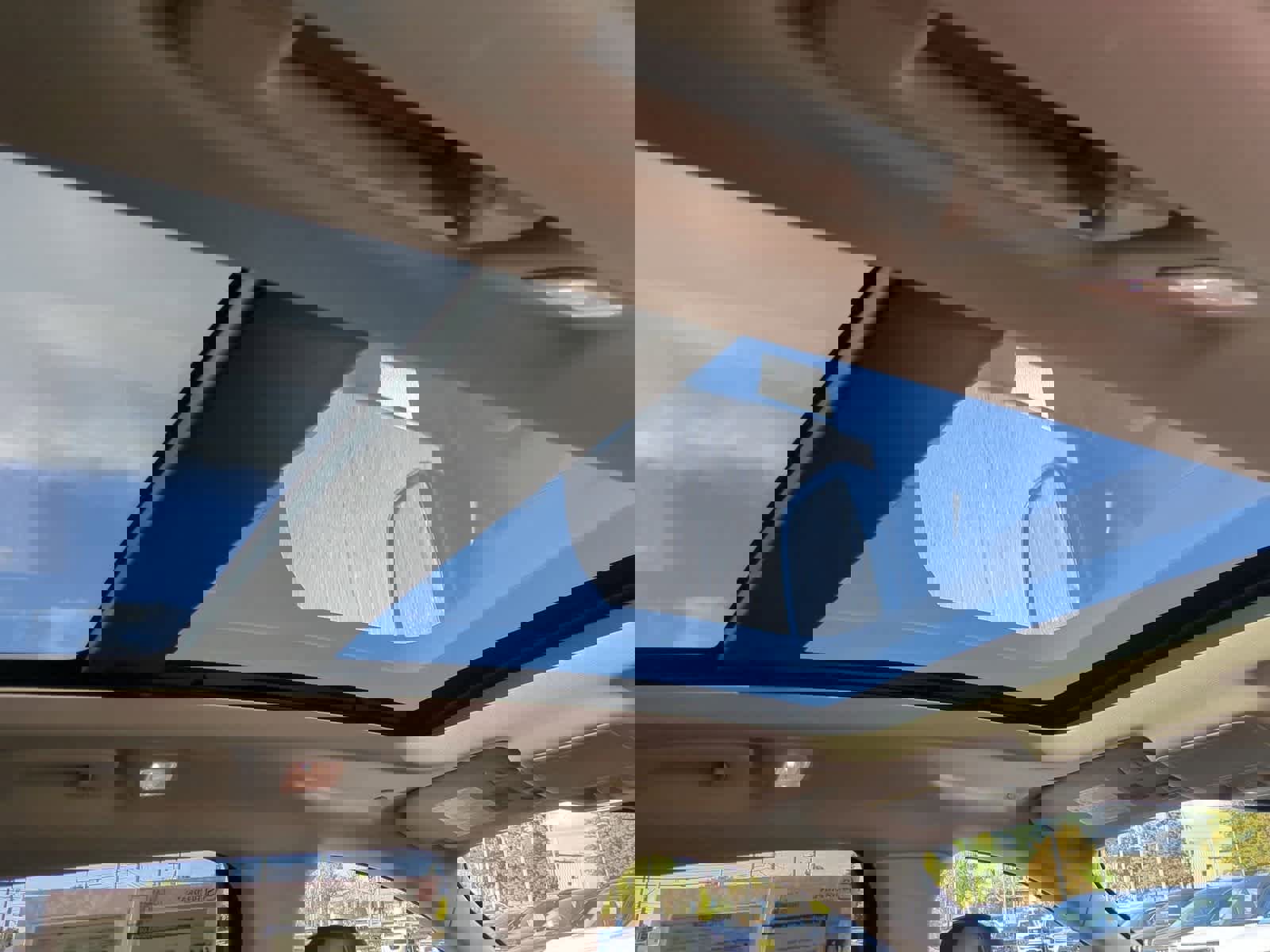 Used 2020 Ford Escape Titanium image 22