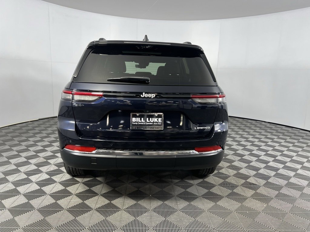 Used 2024 Jeep Grand Cherokee Limited w/ Luxury Tech Group II image 8