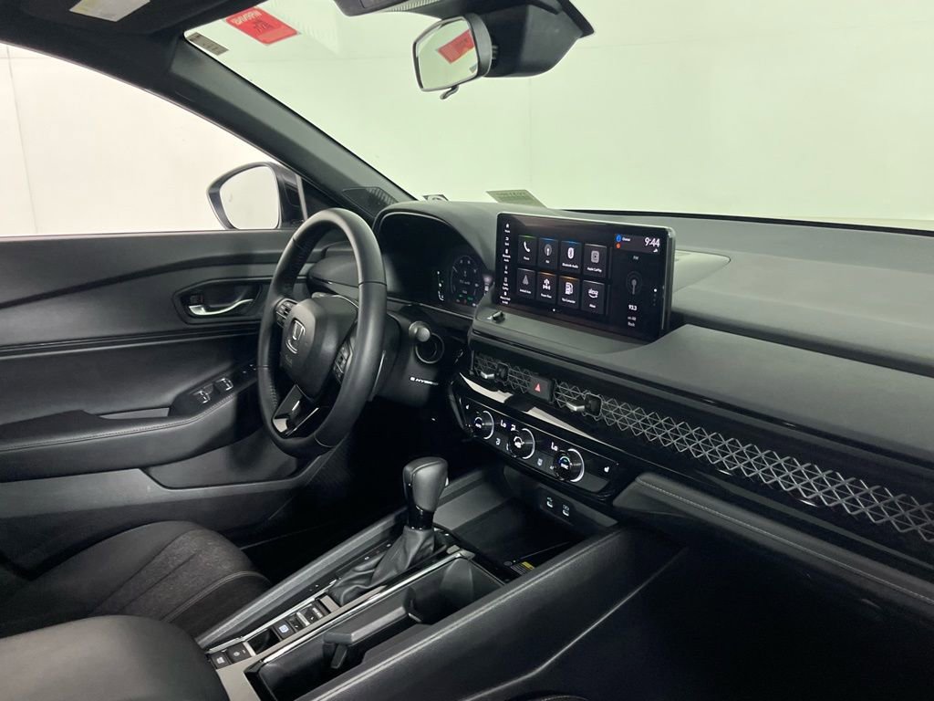 Used 2025 Honda Accord Sport image 31