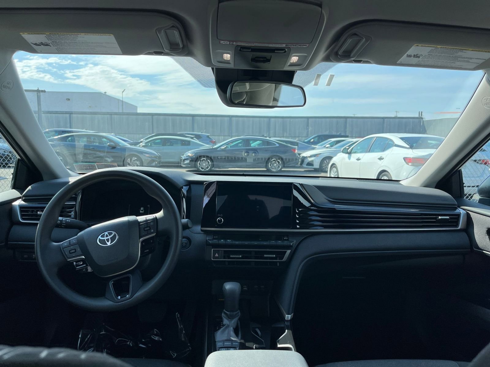 Used 2025 Toyota Camry LE image 32