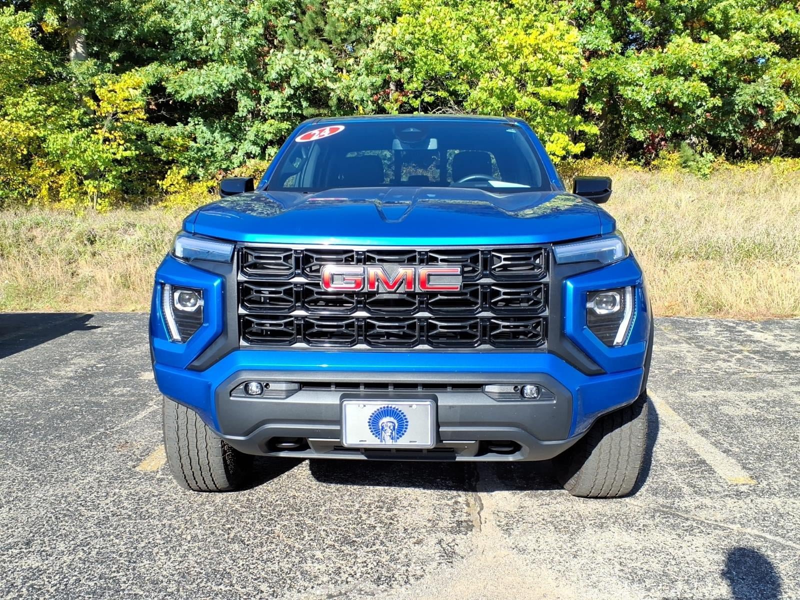 Used 2024 GMC Canyon Elevation w/ Convenience Package AWD/4WD image 2