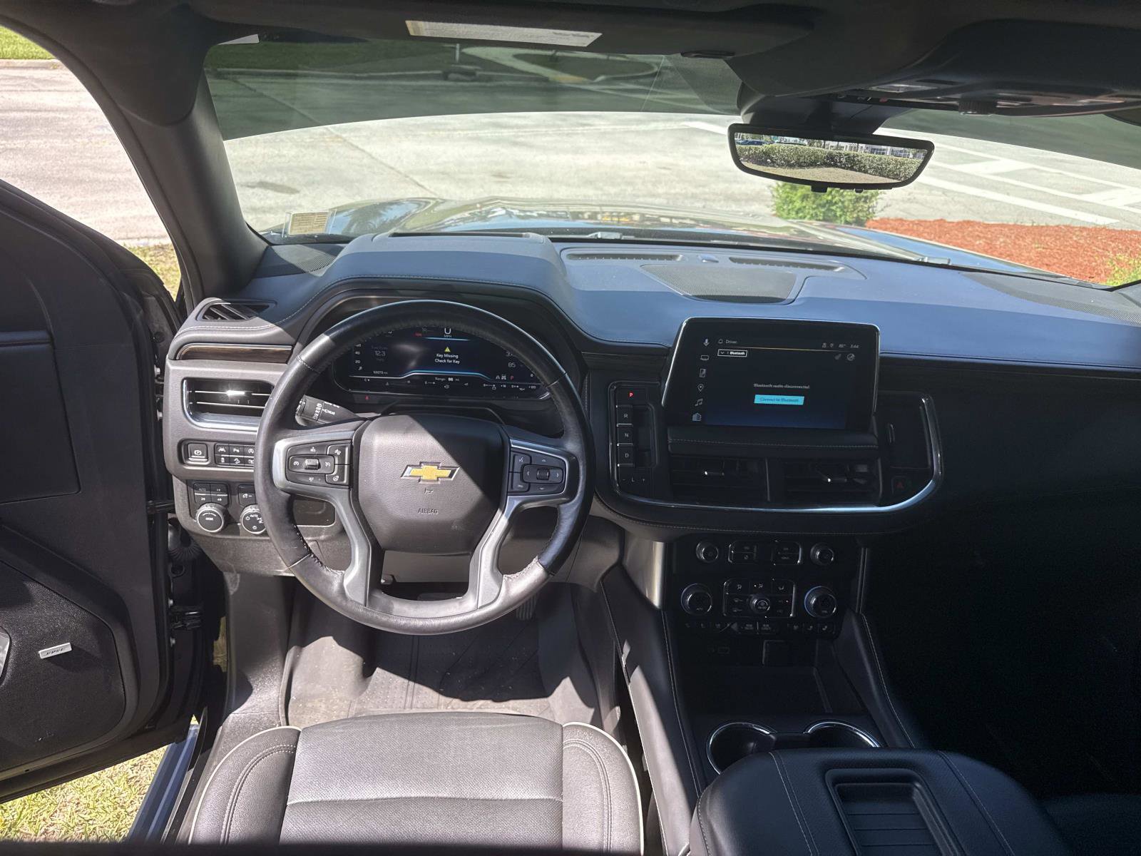 Used 2023 Chevrolet Tahoe Premier AWD/4WD image 18
