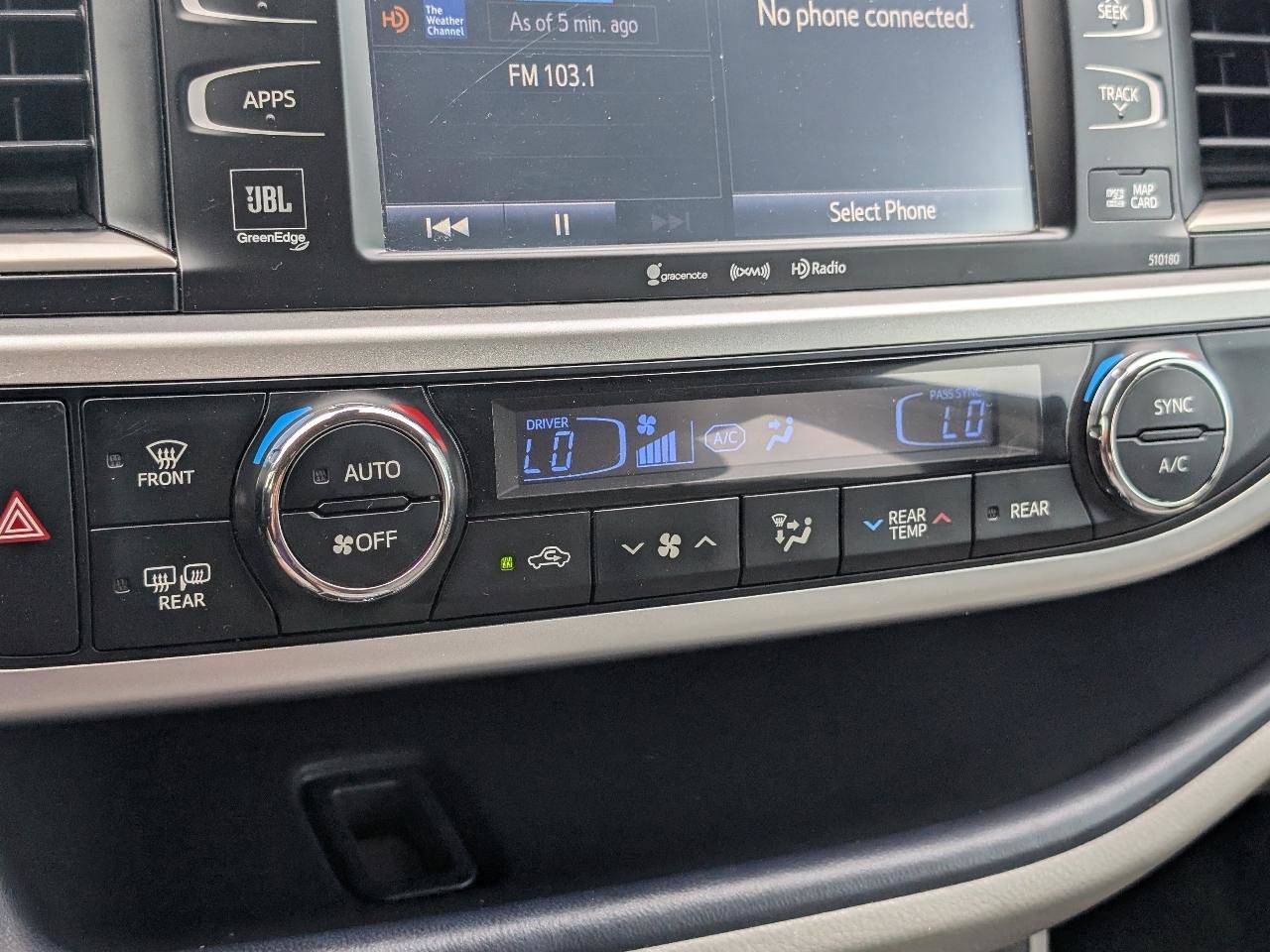 Used 2018 Toyota Highlander Limited FWD image 20