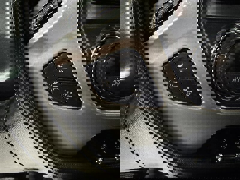 Used 2016 GMC Sierra 2500 SLT w/ Duramax Plus Package image 12