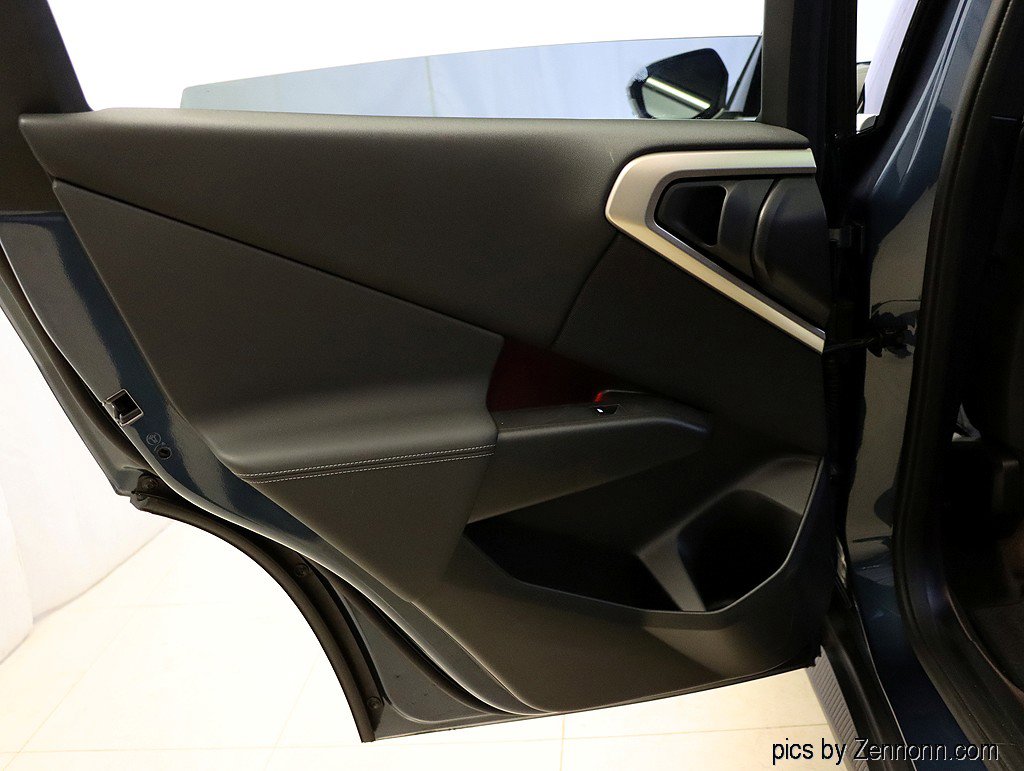 Used 2025 BMW X3 xDrive30i w/ Premium Package image 26