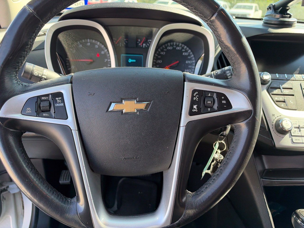Used 2017 Chevrolet Equinox LT w/ Convenience Package FWD image 12