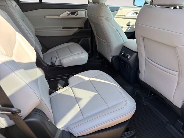 New 2026 Ford Explorer Active AWD/4WD image 13