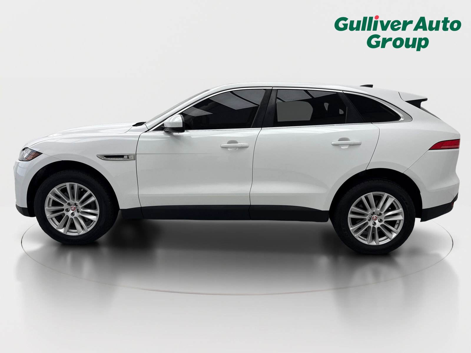 Used 2020 Jaguar F-PACE Prestige image 3