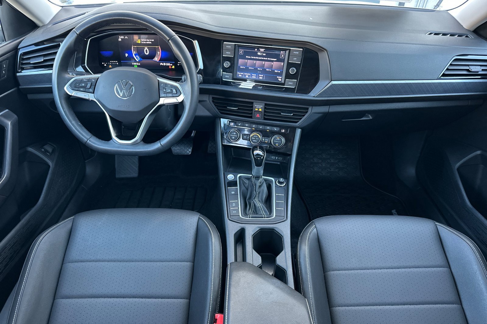 Certified 2024 Volkswagen Jetta SE image 13